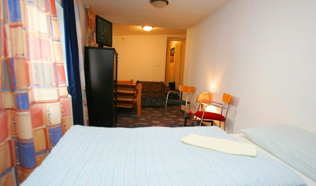 Hostel 021 Novi Sad Room photo